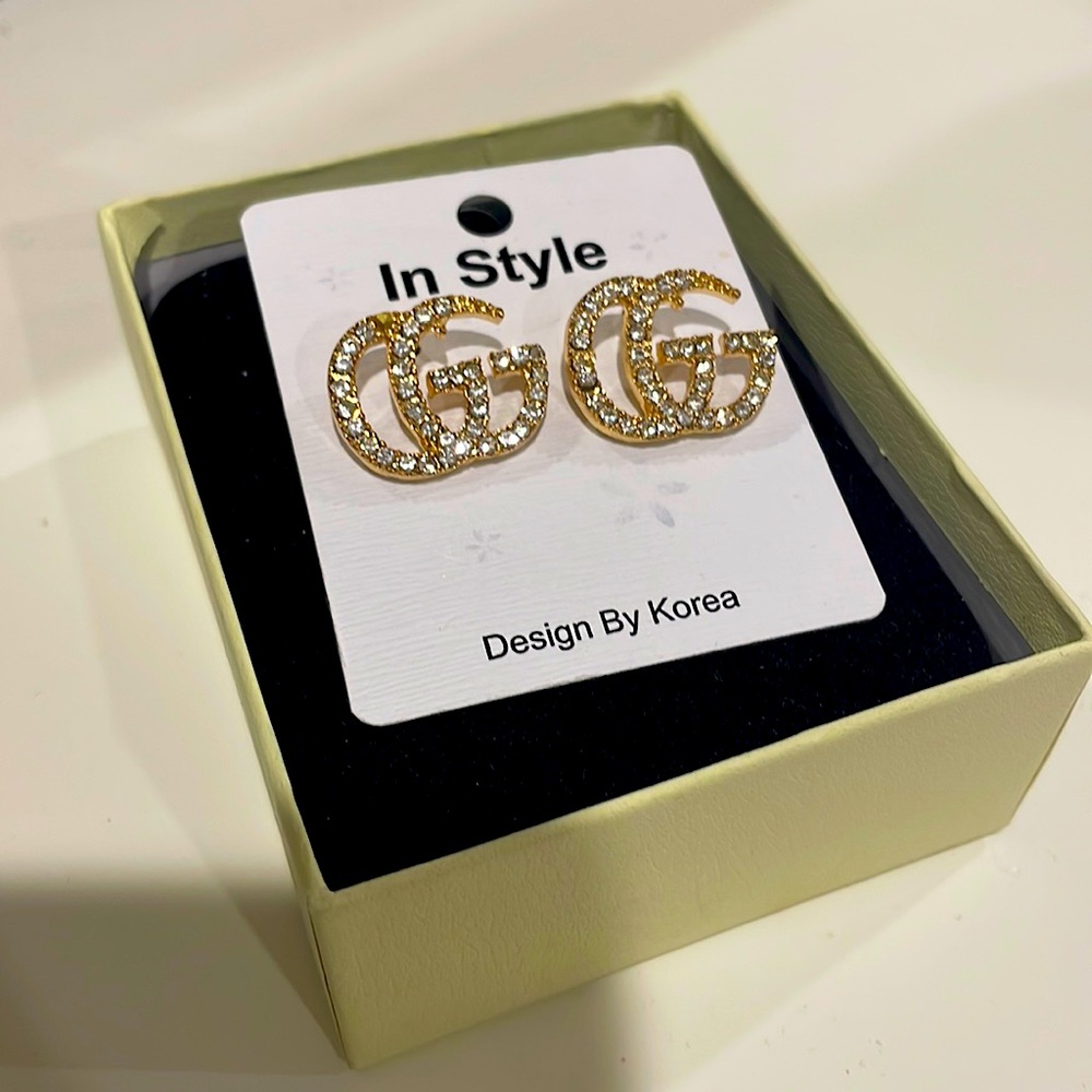 GOLD GG EARRINGS